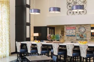 Hampton Inn and Suites La Crosse Downtown - La Crosse - 1