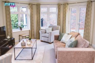 Spacious Central Leatherhead Apt Long Term Stay - 2