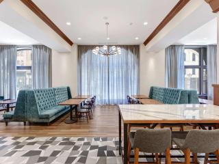 Hilton Garden Inn Milwaukee Downtown - Milwaukee - 3