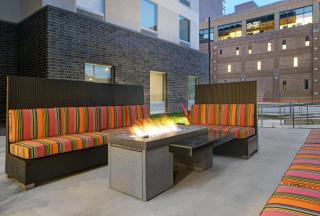 Home2 Suites By Hilton Milwaukee Downtown - 6