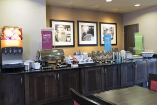 Hampton Inn Mount Pleasant - 4