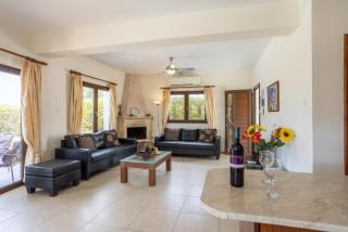 Villa Tsikkos Ena - 1