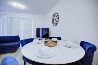 Brand New apartment next to Lakeside Shopping mall, Essex - West Thurrock - 8