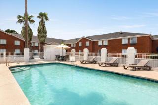 Wingate by Wyndham Savannah I-95 North - Port Wentworth - 3