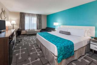 Howard Johnson by Wyndham Romulus Detroit Metro Airport - Romulus - 7