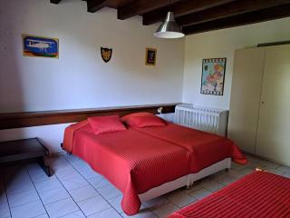 Comfortable holiday home with spacious garden - Ygrande - 7