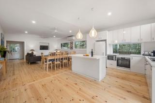 Overloaded with Beachside Charm - 7