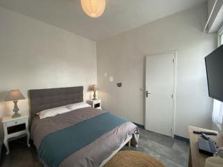 Appartement cosy à Fouras: 1 chambre, proche commerces et plages, Wifi, TV, cuisine équipée - FR-1-709-70 - 1