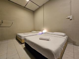 Room at Lebuh Armenian Georgetown City Center - 9
