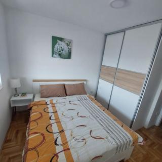 Stan na dan MB Istocno Sarajevo - Lukavica - 4
