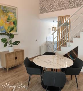 Superbe Cosy Duplex Appartement T3 Charpenne Tête D'or avec parking privé gratuit - Villeurbanne - 2