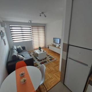 Stan na dan MB Istocno Sarajevo - Lukavica - 8