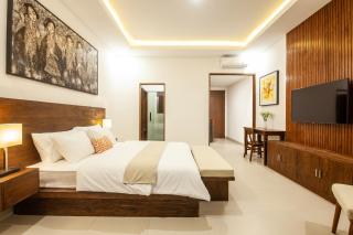 1-Bedroom Suite Room 5-Minutes Walk to Beach - 1