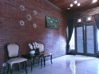 Villa Forest Puncak - 8