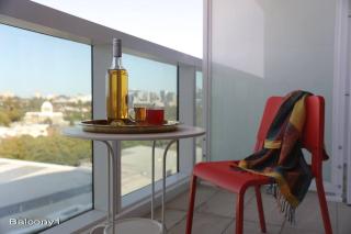 Two Bedroom Apartment In North Melbourne - 2