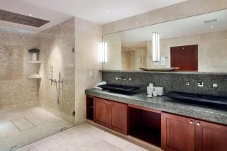 Portico 3 by Blue Sky Luxury - 1