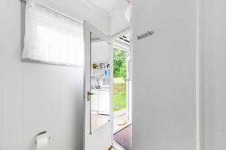 Cozy Holiday Apartment Close To The Beach - 9