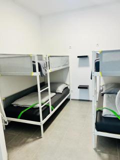 Neuwertiges Apartment mit schnellem WLAN, Netflix, Glasfaser, Kostenlose Privatparkplatz auch für Transporter geeignet R20 - 6