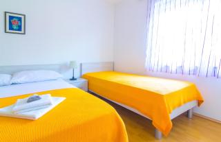 Apartment With a Garden - Pula - 2