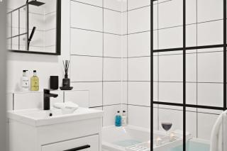 Luxury 1 bed flat South Woodford with parking - minutes walk to Central line Zone 4 - Londen - 8