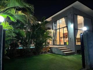 曼谷廊曼机场设计师泳池别墅有按摩浴缸 Thai Cool Private pool villa Don Mueang - Ban Wat Pho Thong - 0