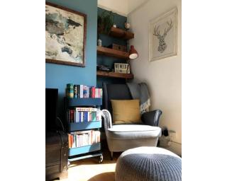 Bright, book-filled flat in artsy Stokes Croft - 7