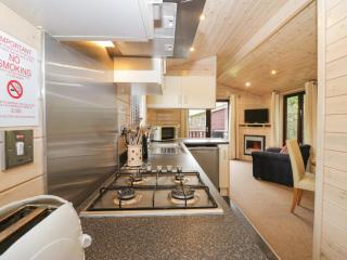 Canadian Cabin No 39 - Keswick - 3