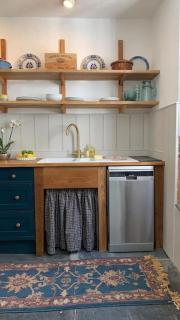 Lovely Cottage beside Surf Beaches & Bude Canal - 4