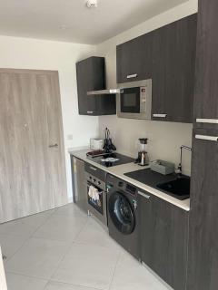 Studio unit @ Airport The Lennox - 4