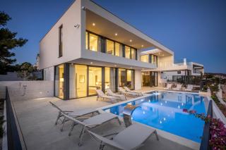 Sensational Rogoznica Villa 5 Bedrooms Villa Miracle Balcony Overlooking Amazing Sea Views - Rogoznica - 6