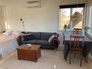 Private Lake Cabin - Huskvarna - 1