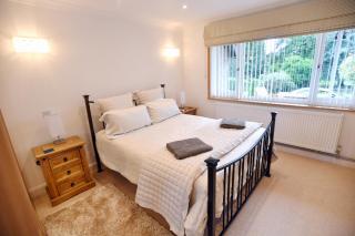 Luxury property - Swimming Pool, Games Room & Hot Tub - 3