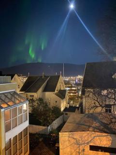 Quiet apartment just 3 minutes from city central! - Tromsø - 1