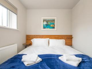 Pass the Keys Lovely 1 Bed Apartment with Parking close to City - Cardiff - 1