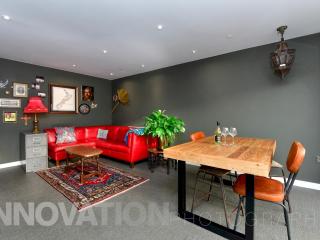 Lovely 1 Bed Apartment with Parking close to City - Pass the Keys - 6