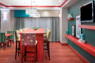 Hampton Inn Bellevue - 6