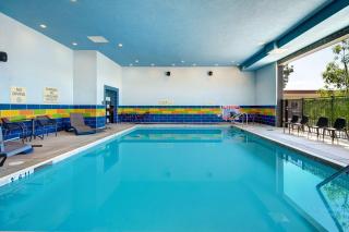 Hampton Inn & Suites By Hilton Rancho Cucamonga - Rancho Cucamonga - 1