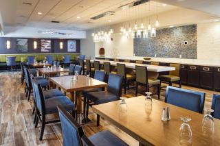 DoubleTree by Hilton Neenah - Neenah - 1
