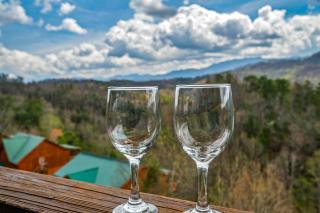 Million Dollar View - Games, Hot tub & Movie Theater! - 3