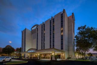 DoubleTree by Hilton Philadelphia Airport - Philadelphie - 9