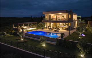 Awesome Home In Medulin - 9