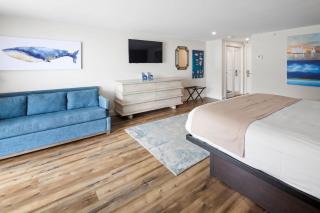 Pelham House Resort - Dennis Port - 1