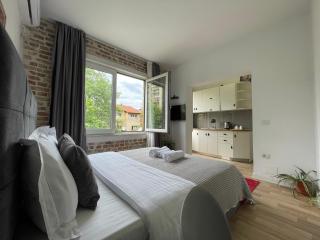Bricks Studio Apartments - Tirana - 8