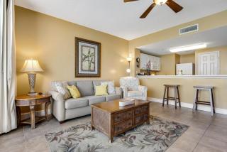 PARKING FEE INCLUDED-Majestic 1-1306! Gulf front 1bedroom, Pool,Hot Tubs,Tennis - Panama City Beach - 2