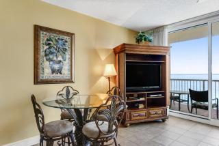 PARKING FEE INCLUDED-Majestic 1-1306! Gulf front 1bedroom, Pool,Hot Tubs,Tennis - Panama City Beach - 1
