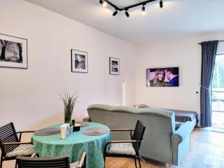 GRAND SPA Harrachov - Wellness luxusní apartmán s velkou vířivkou, saunou, kuchyní a venkovním posezením v centru Harrachova - Harrachov - 4