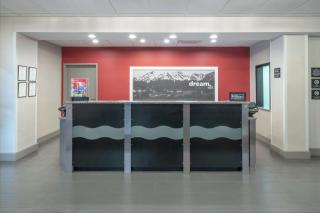 Hampton Inn and Suites Roanoke Airport/Valley View Mall - Roanoke - 5