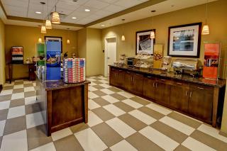 Hampton Inn & Suites Rochester/Henrietta - Rochester - 1