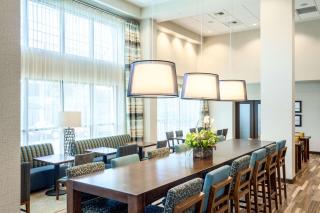 Hampton Inn & Suites by Hilton Seattle/Northgate - Seattle - 6