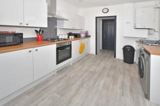 Beaumont House - By Sigma Stays - Crewe - 6